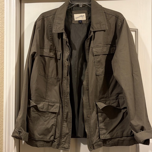Universal Thread womens Olive Green Utility Jacket size M like new - Picture 4 of 6